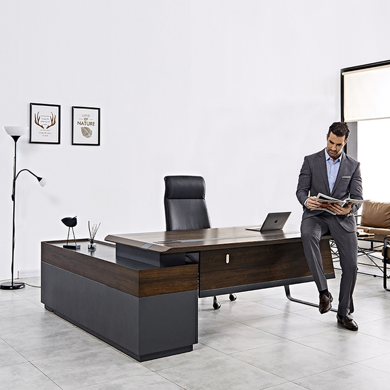 Tavolo da ufficio moderno e di - Office Tech Design recensione e prezzo